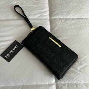 NWT Steve Madden Logo Embossed Zip Around Wallet